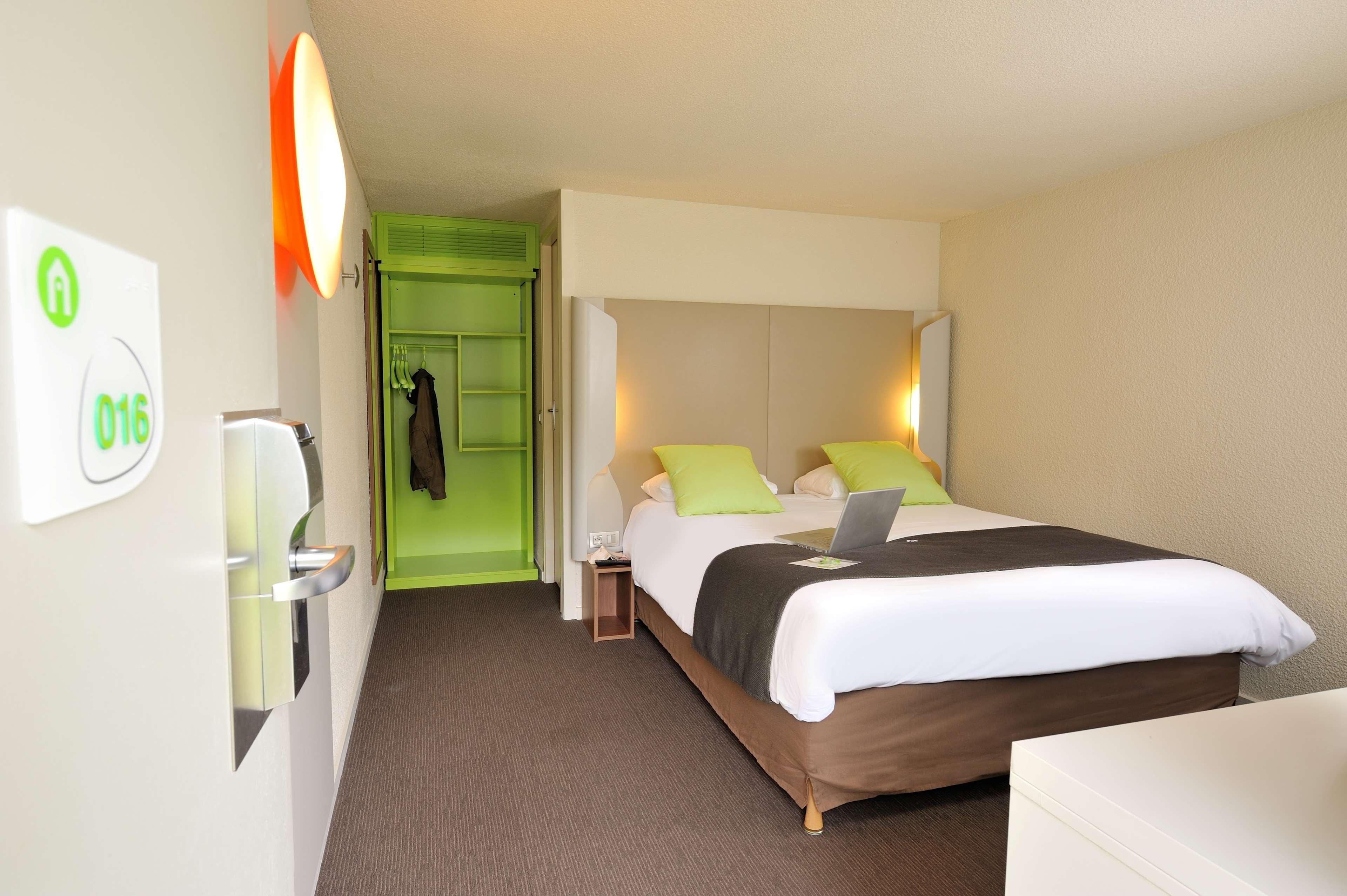 Kyriad Villeneuve Saint Georges - Hotel Renove Eksteriør billede