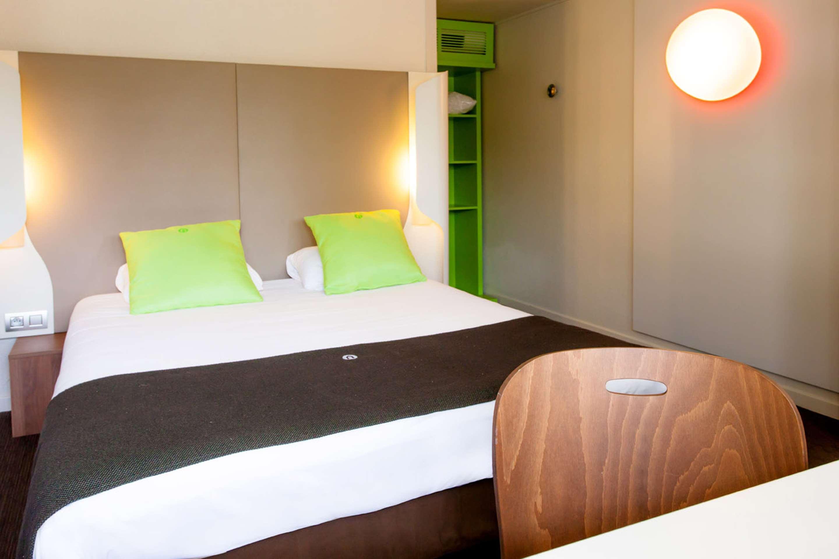 Kyriad Villeneuve Saint Georges - Hotel Renove Eksteriør billede