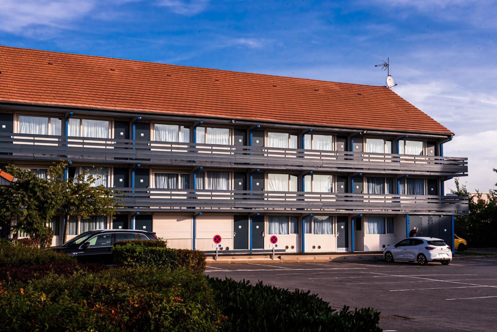 Kyriad Villeneuve Saint Georges - Hotel Renove Eksteriør billede